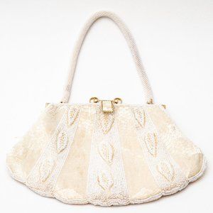 Vintage White Off White Clam Shell hand beaded purse with Mother of Pearl Clasp